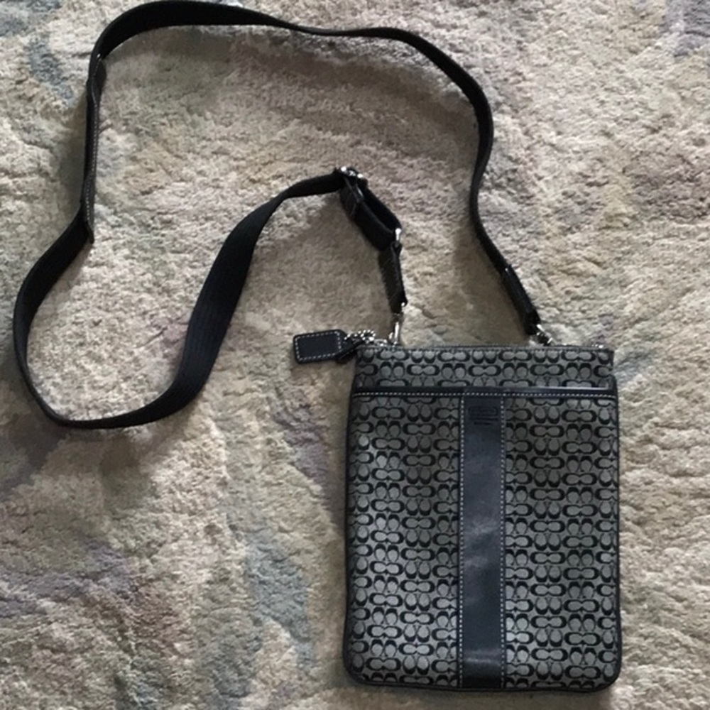 Black authentic coach crossbody